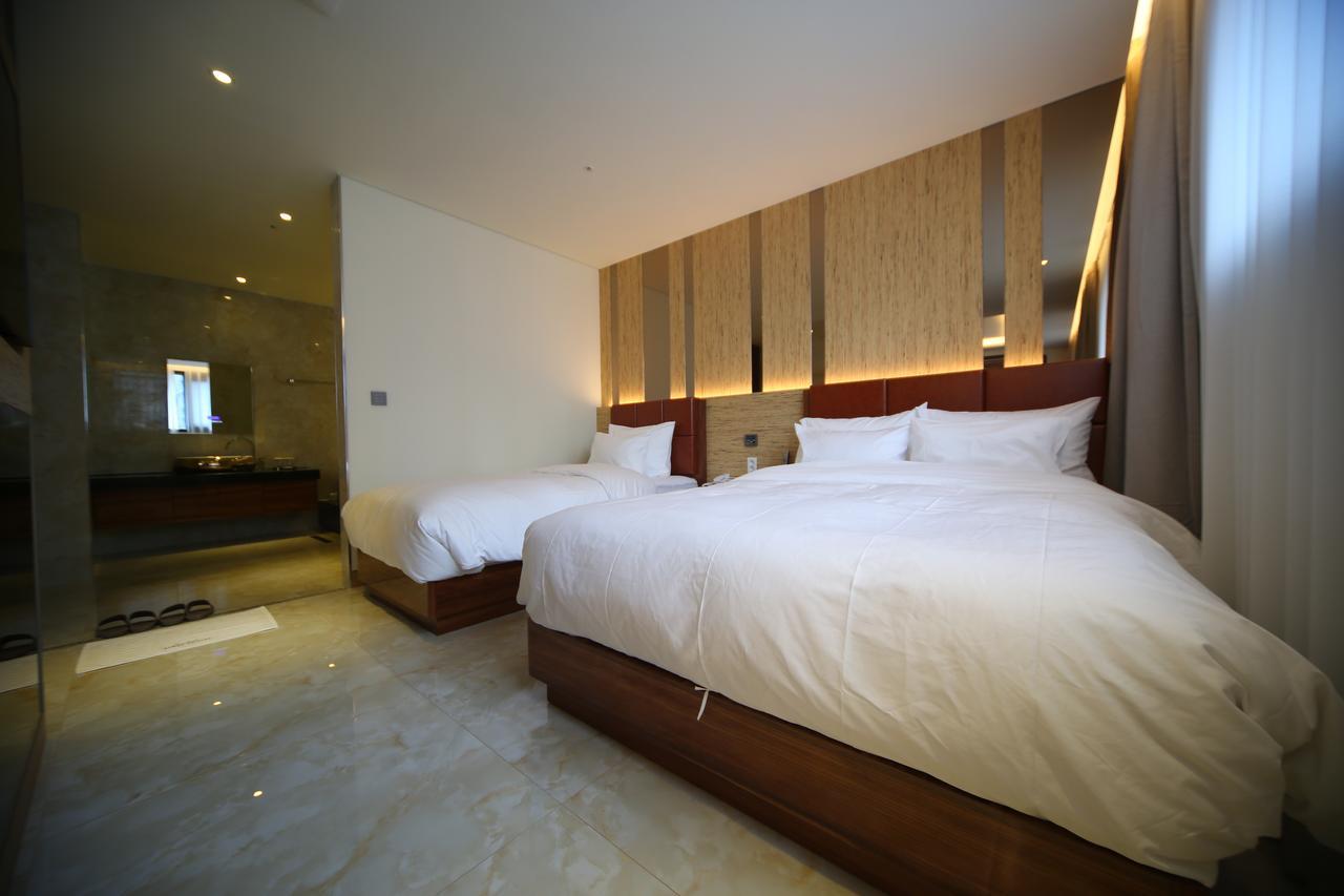 First Hotel Guri Camera foto